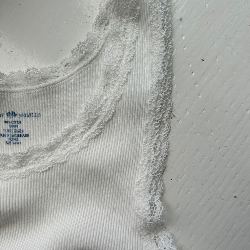 Brandy Melville-Lace ribbed top